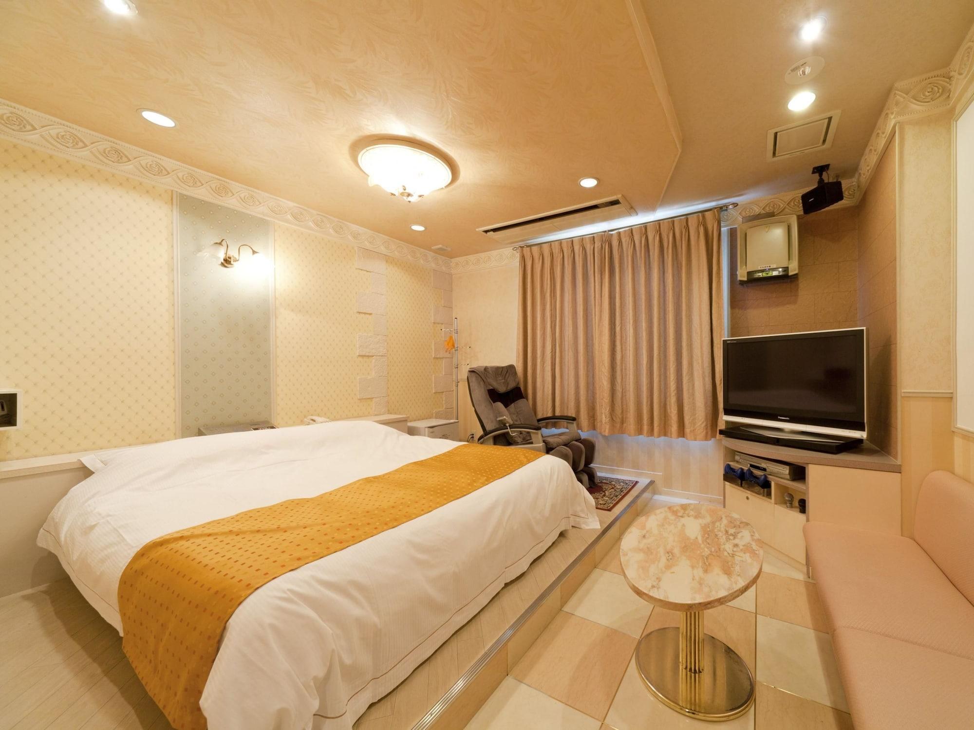 โรงแรมไฟน์ การ์เดน มัตสึซะกะ 2 ที่จอดรถฟรี - สำหรับผู้ใหญ่เท่านั้น มัตสึซากะ ภายนอก รูปภาพ