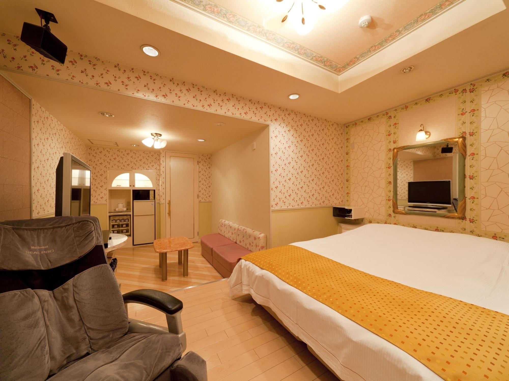 โรงแรมไฟน์ การ์เดน มัตสึซะกะ 2 ที่จอดรถฟรี - สำหรับผู้ใหญ่เท่านั้น มัตสึซากะ ภายนอก รูปภาพ